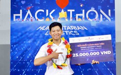 Vừa vào giảng đường đã không ngại thử thách, đến năm 2 'ẵm' giải quán quân