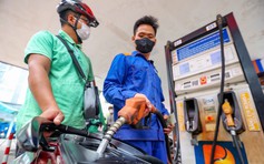 Giá xăng dầu giảm mạnh từ 16 giờ hôm nay 2.7