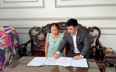 Vụ tranh chấp di sản của cố diễn viên Đức Tiến: Chữ ký trên di chúc 'khác chữ ký mẫu'