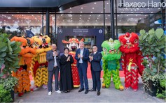 Mercedes-Benz Haxaco Láng Hạ nâng cấp showroom sau 10 năm hoạt động