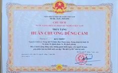 Truy tặng Huân chương Dũng cảm cho thượng sĩ Kpă Thiệp