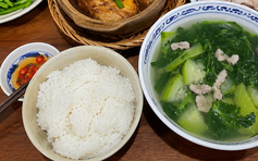 Bữa ăn nào trong ngày dễ làm tăng đường huyết nhất?
