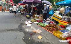 Buôn bán lấn chiếm lòng lề đường