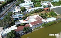 TP.HCM: Cưỡng chế quán cà phê, gara lấn chiếm đất công trên đường Võ Nguyên Giáp
