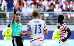 Sao Mỹ vừa bị thẻ đỏ tranh cãi, FIFA vẫn cho phép ra sân đấu Bỉ: Tổng thống Trump cảm ơn