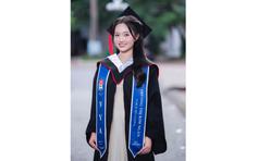 Nữ thủ khoa 8,85/10 vượt qua áp lực học tập như thế nào?