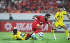 Truyền hình Malaysia bất ngờ phát trực tiếp trận bán kết với Việt Nam, CĐV chưa nguôi giận chuyện vé đắt