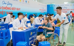 Long Châu cùng ngành y tế Vĩnh Long khám sức khỏe miễn phí cho hàng ngàn người dân