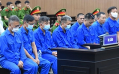 Nhận tiền tỉ, cựu cục trưởng nghĩ là quà tết chứ không phải hối lộ