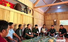 Người phụ nữ từng gùi hàng qua bom đạn ‘vui cái bụng' khi có nhà mới