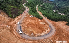 Đèo nối Nha Trang - Đà Lạt dừng giao thông cục bộ để sửa chữa sạt lở