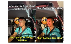 Những cuốc xe 'song ngữ' của tài xế tự học tiếng Anh