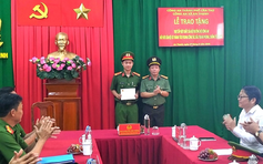 Bộ Công an trợ cấp đột xuất cho chiến sĩ bị thương khi bắt nhóm trộm chó