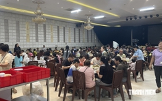 Chuyện ở Phú Quốc: Nhà hàng tiệc cưới dành nguyên sảnh phục vụ cơm chay 0 đồng