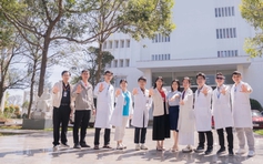 Một trường đại học y hỗ trợ từ 200-400 triệu đồng/người để thu hút nhân tài