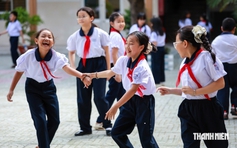 80 năm phổ cập giáo dục: Từ quyền được học đến quyền được phát triển