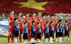 Chưa biết Việt Nam đá bán kết với ai, vé lượt về ở Mỹ Đình đã sốt ‘sình sịch’