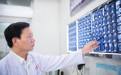Nạn nhân thứ hai trong vụ lật xe khách ở Gia Lai chuyển Bệnh viện Chợ Rẫy