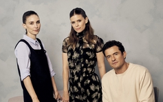 Cảnh nóng gây sốc của Orlando Bloom với hai bạn diễn nữ hứng chỉ trích