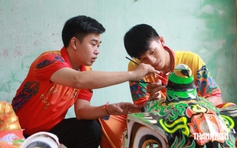 Ngôi nhà của những người trẻ mê múa lân, làm lân: Gần 8 năm luôn rộng cửa