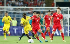 Ngôi sao vừa nhập tịch lên tiếng, Malaysia thắng đậm Bangladesh trận ra quân FIFA ASEAN Cup