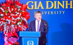 Trường ĐH Gia Định công bố quyền hiệu trưởng mới tại lễ khai giảng