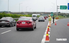 Xe chạy chậm dưới tốc độ tối thiểu trên cao tốc bị phạt bao nhiêu?