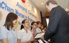 Trao học bổng