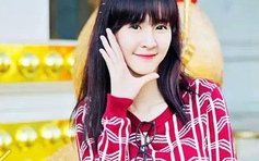 Nữ game thủ hát nhạc rap