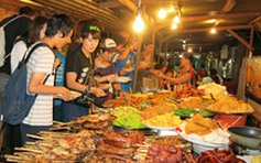 Đi Lào đừng quên buffet chợ đêm Luang Prabang