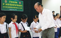 Trao học bổng