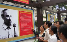 Triển lãm “65 năm - Nam Bộ thành đồng”