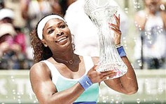 Serena Williams tiếp tục lập kỷ lục mới