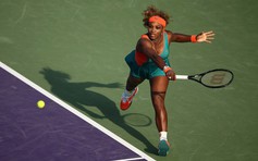 Serena vất vả vào vòng 3 giải Sony Open