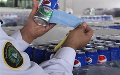 Dán nhãn Pepsi để buôn lậu bia Heineken