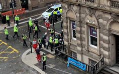 Tấn công bằng dao tại Scotland, nhiều người bị thương