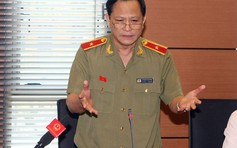 Tranh luận về... quyền im lặng