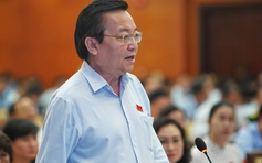 Ông Lê Hồng Sơn: ‘Chắc chắn SGK của TP.HCM đi sau SGK của cả nước’