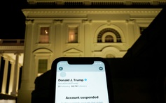 Twitter khóa 70.000 tài khoản dính líu thuyết âm mưu QAnon về ông Trump