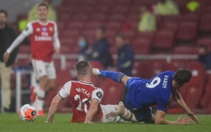 HLV Mikel Arteta: “Thật vô lý, Jamie Vardy đạp vào mặt Mustafi lại không bị thẻ đỏ”