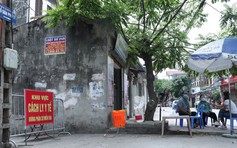 Hà Nội: Thêm người bán rau 'đứng gần' bệnh nhân 8853 mắc Covid-19