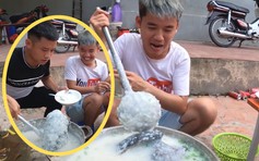 Con trai bà Tân Vlog bị ‘ném đá’ vì luộc gà nguyên lông, lãng phí thức ăn