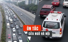 Mùng 5 tết, cửa ngõ Hà Nội ùn tắc 10 km: xe cấp cứu hú còi, nhích từng chút một