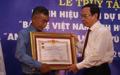 TP.HCM tổ chức lễ truy tặng danh hiệu Mẹ Việt Nam anh hùng và Anh hùng LL VTND