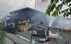 TP.HCM: Khói lửa bao trùm nhà hàng Hàn Quốc ở khu Thảo Điền