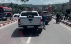 Điều tra vụ 2 ô tô chèn nhau như phim hành động trên cầu Bãi Cháy