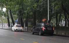 Dân mạng chỉ nhau 'chiêu' lách lệnh cấm đỗ xe ở trung tâm thành phố Hải Phòng