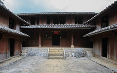 Cận cảnh dinh ‘vua Mèo’ ở Đồng Văn