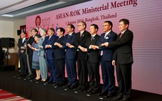 Căng thẳng với Nhật, Hàn Quốc thúc đẩy tự do thương mại với ASEAN