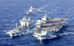 Phát hiện 2 tàu ngầm Trung Quốc bám theo tàu sân bay Anh